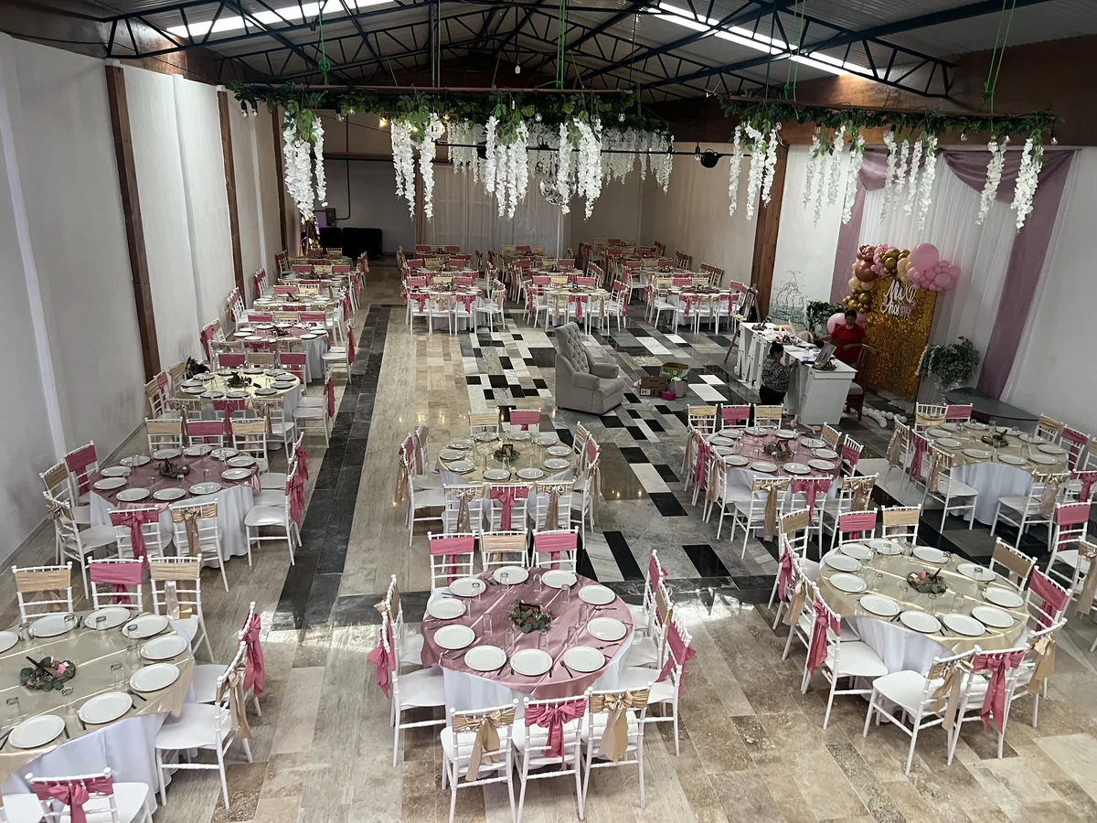 Salón Solare interior en 2do piso