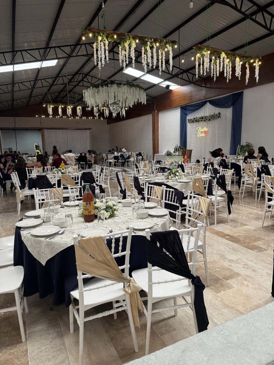 Salón Solare montaje de mesas